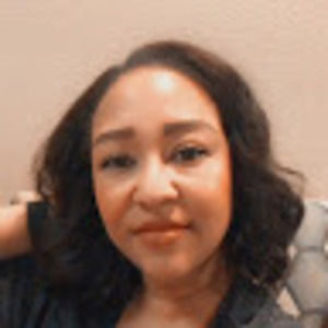 Meet your Posher, Cortney